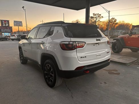 Used 2019 Jeep Compass Trailhawk image 6