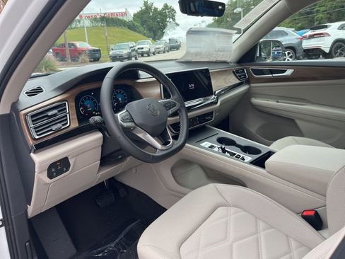 New 2026 Volkswagen Atlas SE image 6