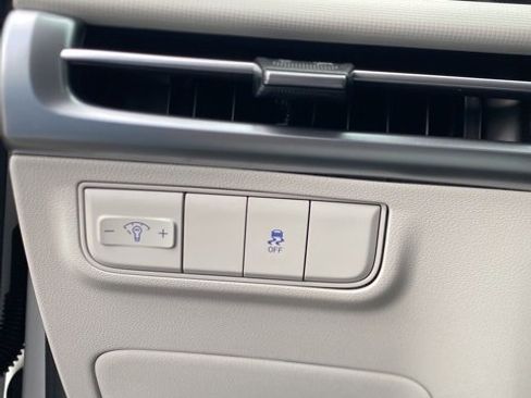 New 2026 Hyundai Tucson SE image 16