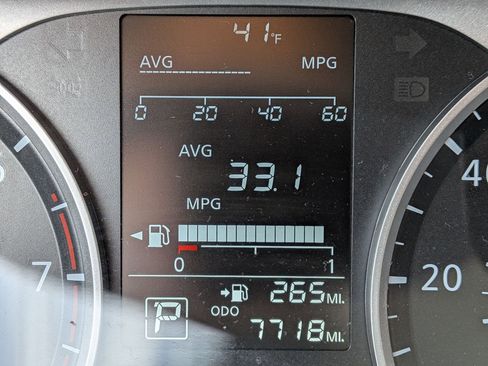 Used 2024 Nissan Versa S w/ S Plus Package image 21