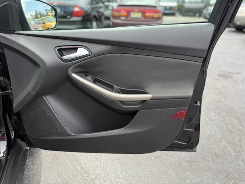 Used 2012 Ford Focus SEL image 23