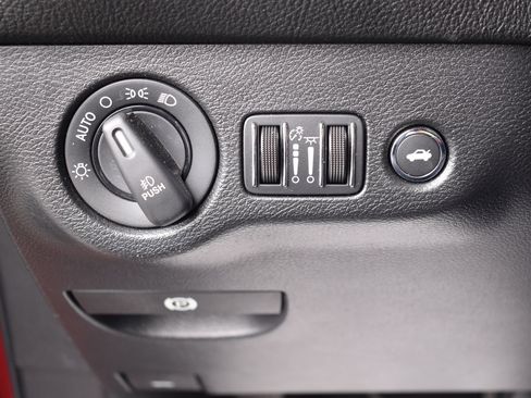 Used 2021 Dodge Challenger R/T image 13