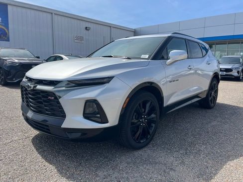 Used 2020 Chevrolet Blazer RS image 2
