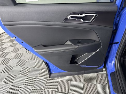 New 2026 Kia Sportage SX image 34