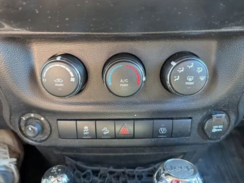 Used 2014 Jeep Wrangler Unlimited Sahara w/ Connectivity Group image 24