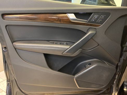 Used 2019 Audi Q5 2.0T Premium Plus w/ Premium Plus Package AWD/4WD image 13