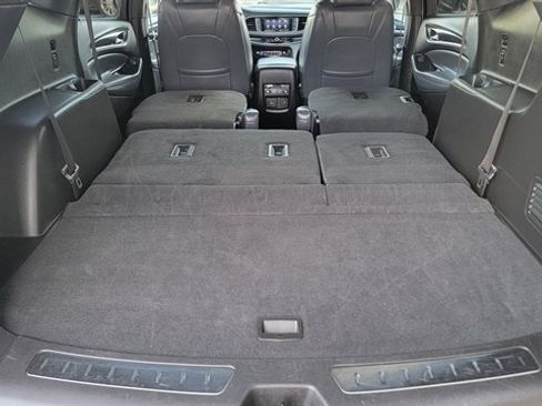 Used 2022 Buick Enclave Premium image 50