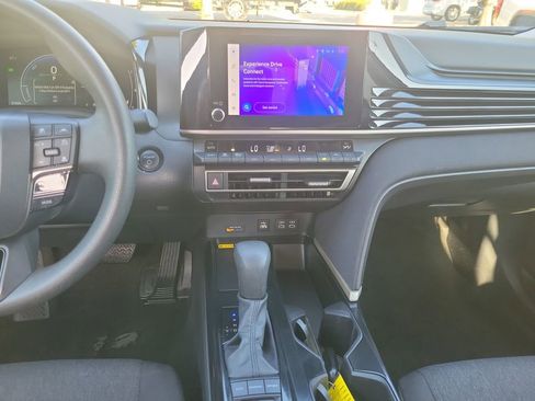 Used 2025 Toyota Camry LE image 24