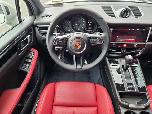 New 2026 Porsche Macan AWD/4WD image 14