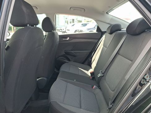 Used 2022 Hyundai Accent SE FWD image 11