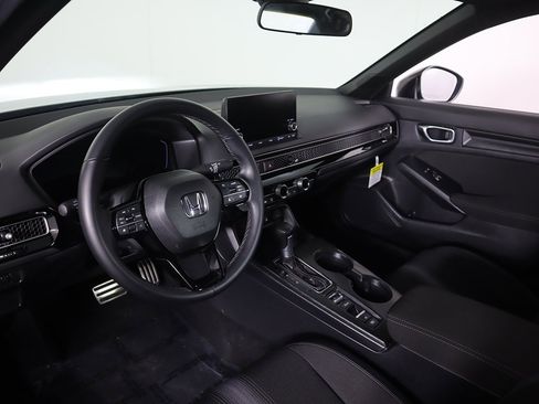 Certified 2025 Honda Civic Sport image 24
