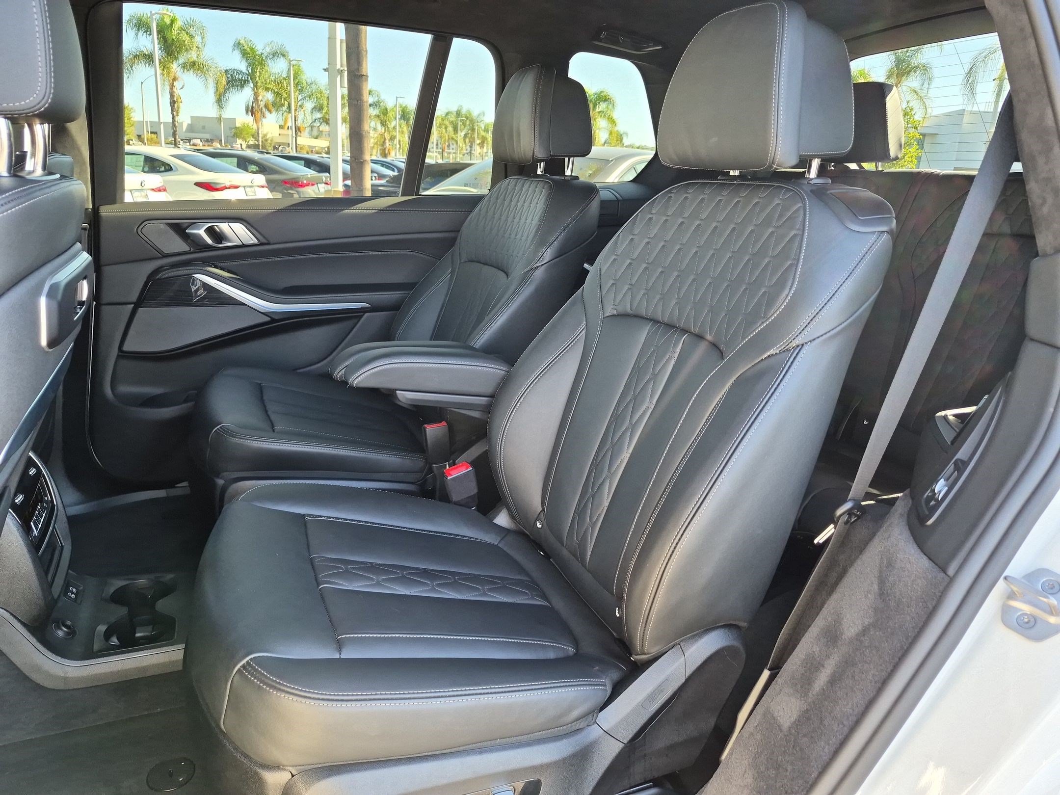 Used 2026 BMW X7 M60i AWD/4WD image 31