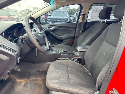 Used 2016 Ford Focus SE FWD image 19
