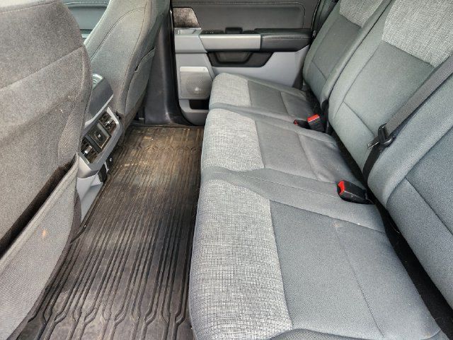 Used 2024 Ford F250 XLT w/ Black Appearance Package AWD/4WD image 30
