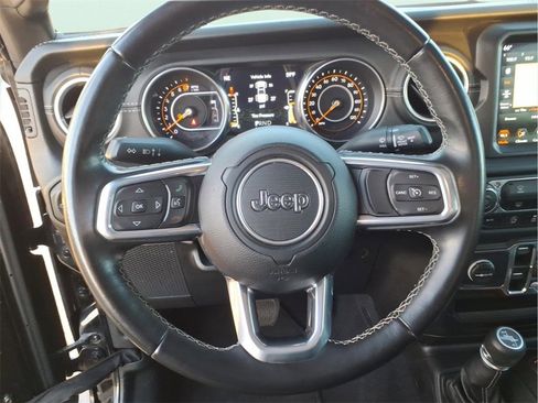 Used 2020 Jeep Gladiator Overland w/ Popular Equipment Package image 20