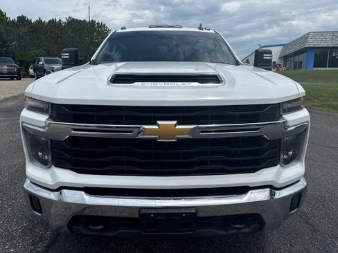 Certified 2024 Chevrolet Silverado 3500 LT w/ Convenience Package AWD/4WD image 2