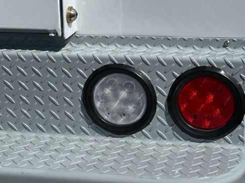 New 2025 Ford F350 XL w/ XL Chrome Package AWD/4WD image 23