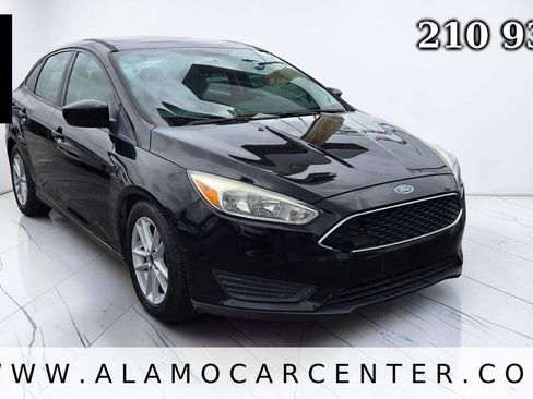 Used 2018 Ford Focus SE FWD image 7