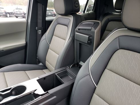 New 2026 Chevrolet Equinox LT w/ Convenience Package II image 28