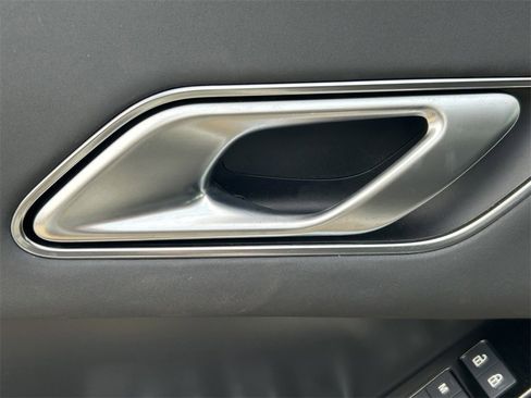 Used 2025 Land Rover Range Rover Velar Dynamic SE image 27