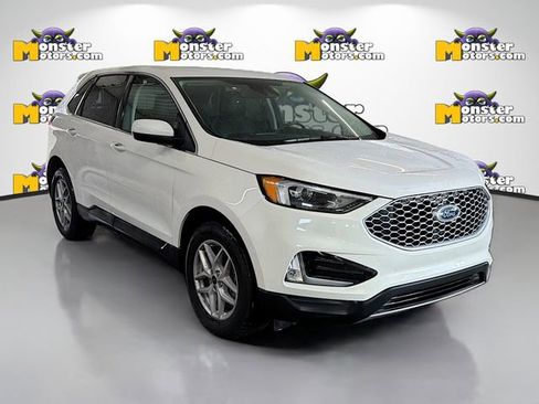 Used 2024 Ford Edge SEL w/ Convenience Package image 3