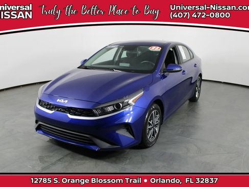 Used 2023 Kia Forte LXS w/ LXS Technology Package FWD image 1