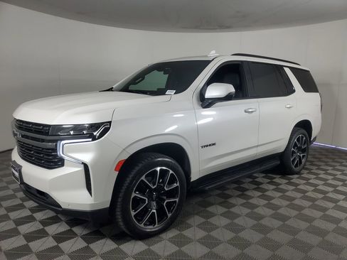 Used 2022 Chevrolet Tahoe RST w/ Luxury Package AWD/4WD image 8