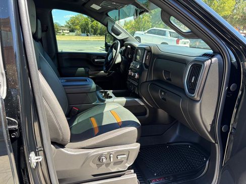 Used 2022 GMC Sierra 3500 AT4 w/ Gooseneck/5TH Wheel Package AWD/4WD image 7