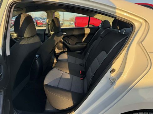 Used 2015 Kia Forte EX image 21