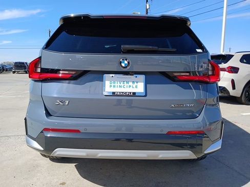 New 2026 BMW X1 xDrive28i AWD/4WD image 8