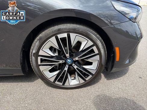 Used 2025 BMW i5 xDrive40 w/ Premium Package AWD/4WD image 12