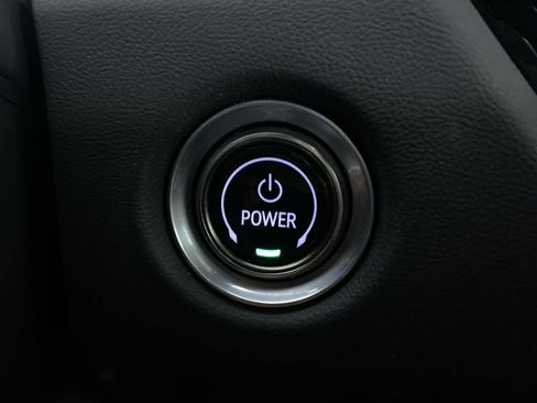 Certified 2024 Cadillac Lyriq Luxury AWD/4WD image 8