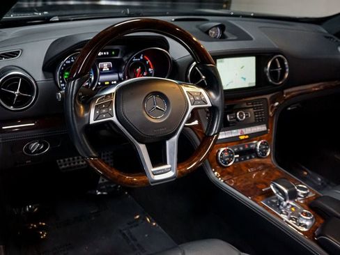 Used 2014 Mercedes-Benz SL 63 AMG image 13