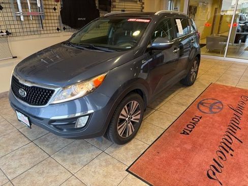 Used 2016 Kia Sportage EX w/ EX Premium Package AWD/4WD image 2