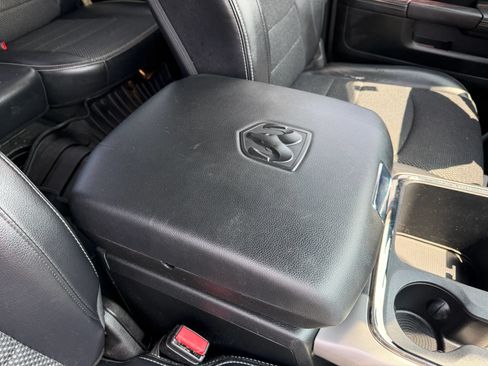 Used 2018 RAM 2500 Big Horn w/ Sport Appearance Group AWD/4WD image 31