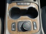 Used 2022 GMC Acadia SLE w/ Driver Convenience Package image 5
