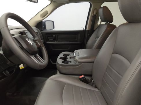 Used 2019 RAM 1500 Tradesman RWD image 17