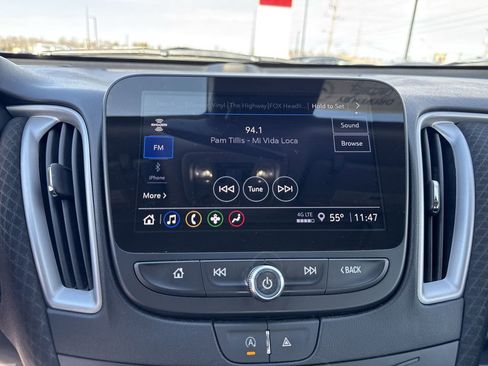 Used 2023 Chevrolet Malibu LT image 16