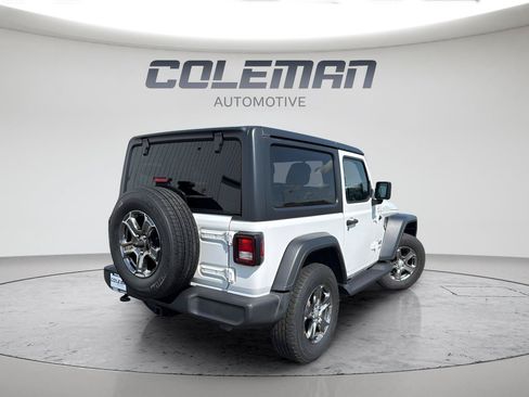 Used 2018 Jeep Wrangler Sport AWD/4WD image 7