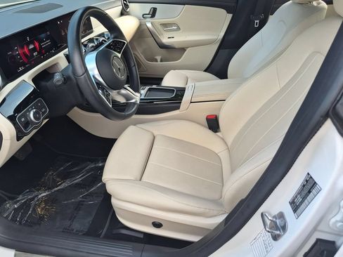 Used 2025 Mercedes-Benz CLA 250 image 19