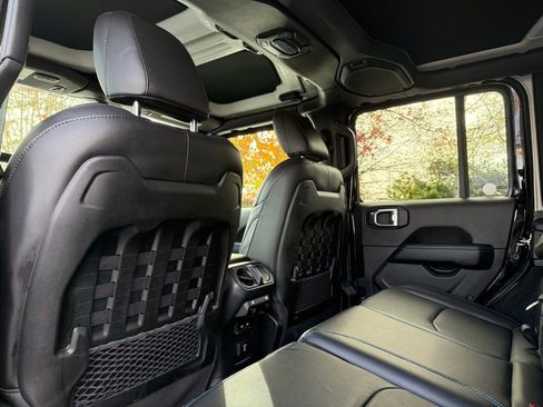 Used 2023 Jeep Wrangler Unlimited Rubicon 4xe w/ Steel Bumper Group image 16