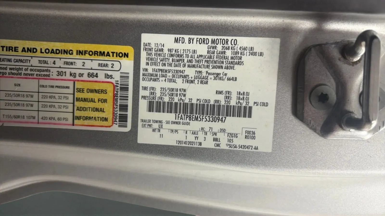 Used 2015 Ford Mustang Convertible w/ Equipment Group 051A RWD image 22