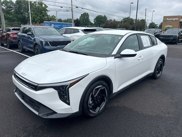 Certified 2025 Kia K4 EX FWD image 1