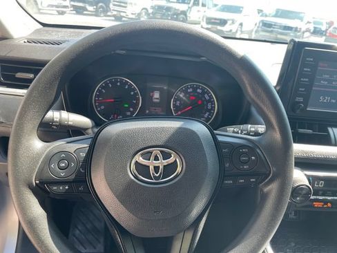 Used 2019 Toyota RAV4 XLE AWD/4WD image 29