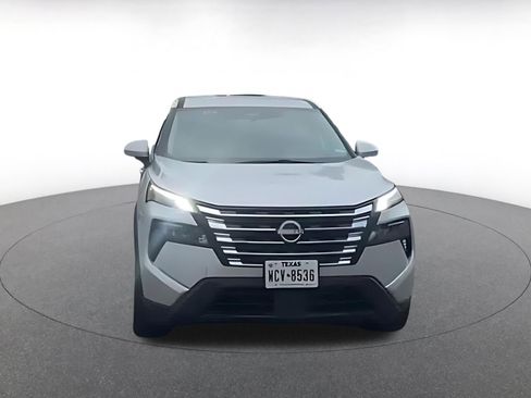 Used 2025 Nissan Rogue SV AWD/4WD image 4