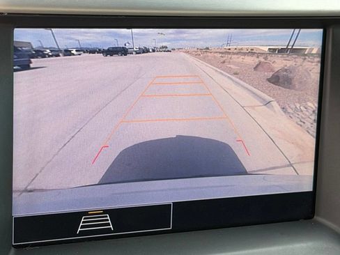 Used 2021 GMC Acadia SLE w/ Driver Convenience Package FWD image 24