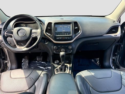 Used 2014 Jeep Cherokee Limited w/ Technology Group AWD/4WD image 3