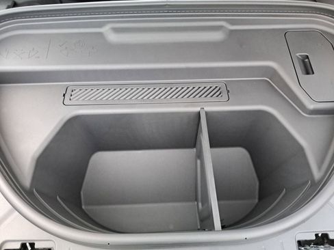 New 2025 Audi Q6 e-tron Premium Plus image 35