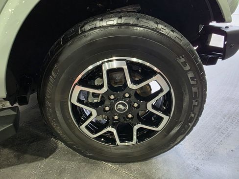 Used 2024 Ford Bronco Outer Banks AWD/4WD image 39