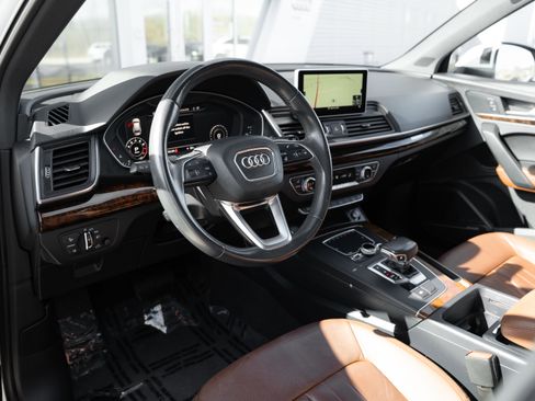 Used 2018 Audi Q5 2.0T Premium Plus w/ Premium Plus Package AWD/4WD image 10